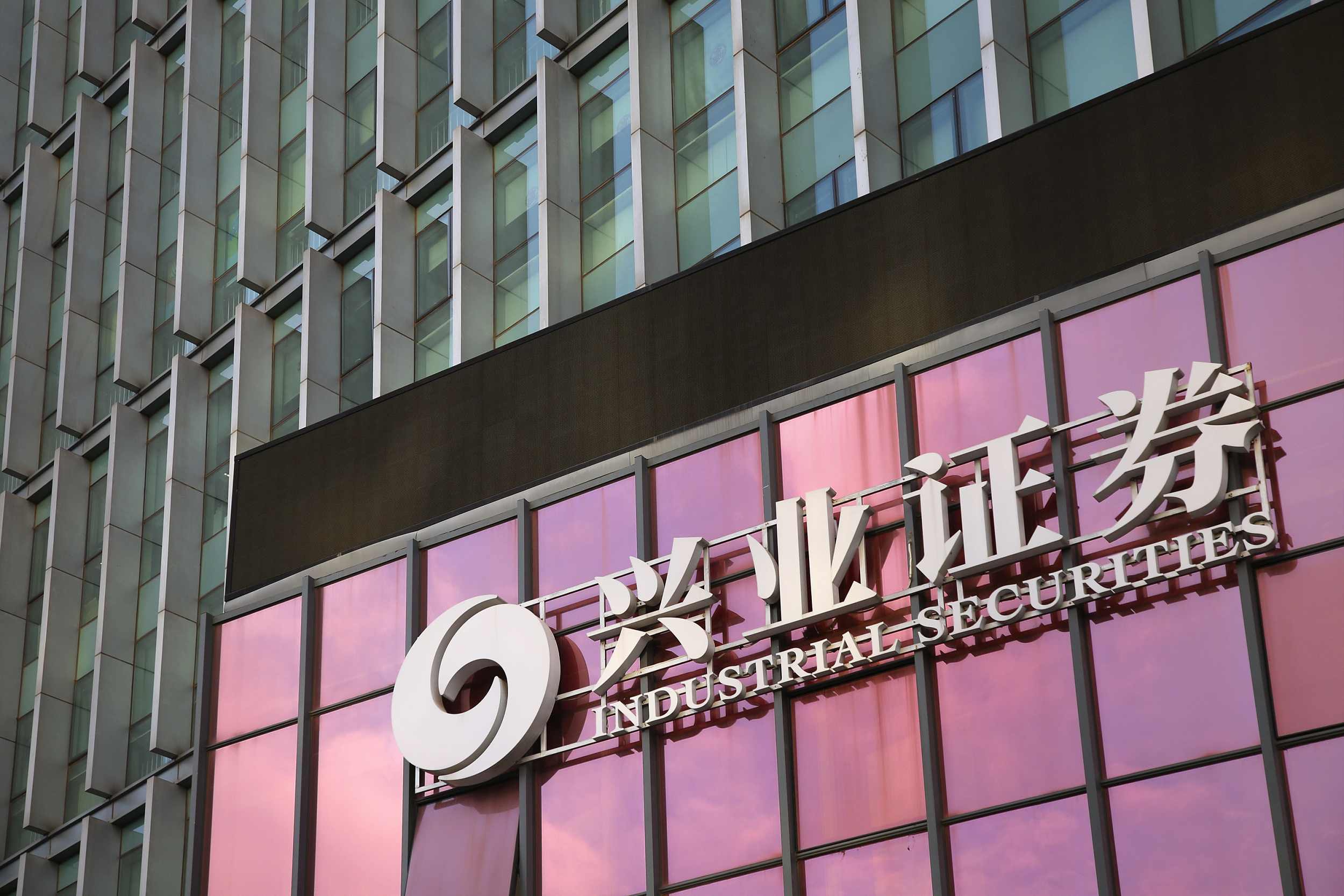开云APP-马斯克再次发推，币安瞬间上走高127%！，市场关注的简单介绍