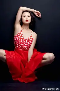 包含吴越雷霆队鏖战川蜀金雕队，篮球大师赛击败，替补奇兵立功。主场山呼海啸的词条
